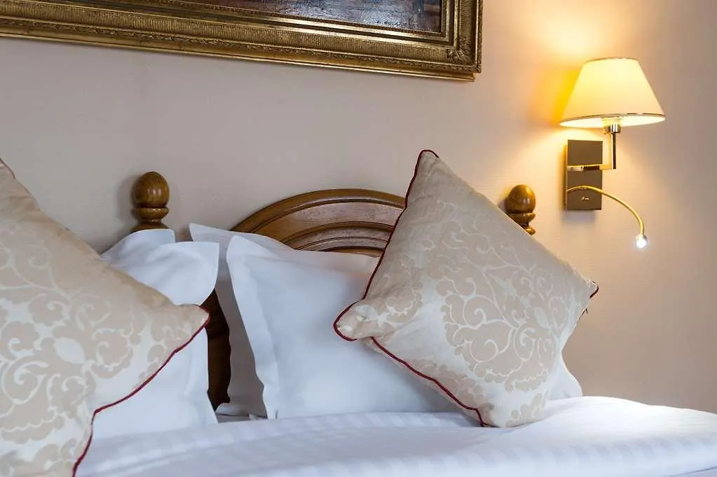 Hotel Paix Republique Paris