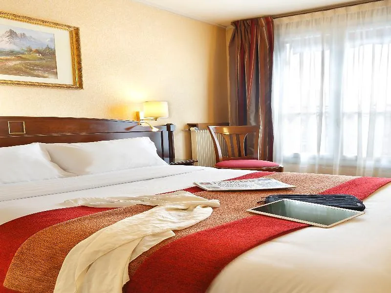 Hotel Paix Republique Paris