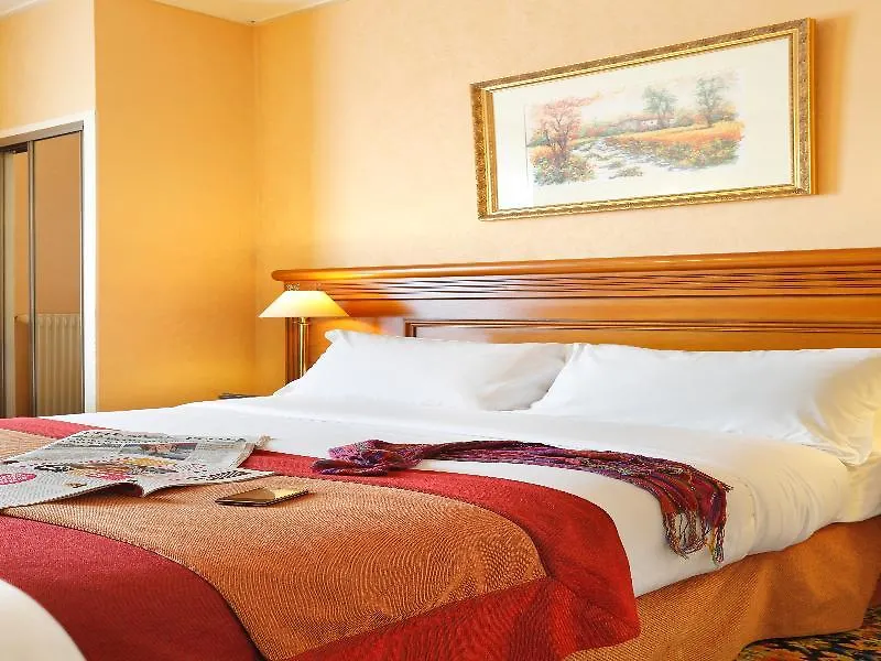 Hotel Paix Republique Paris 3*,